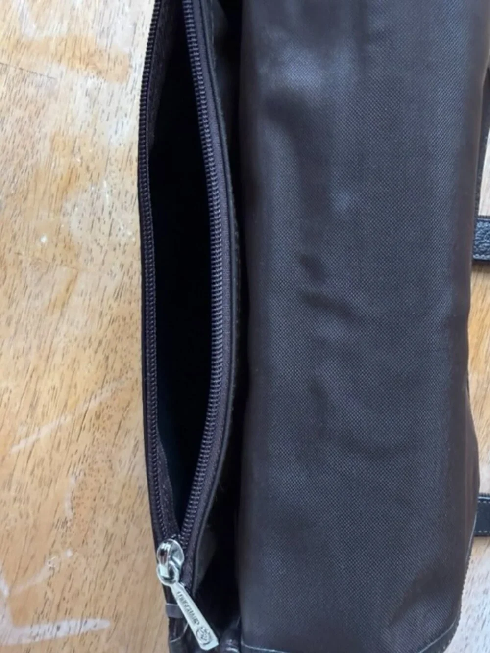 Brown Leather Messenger Bag | Longchamp